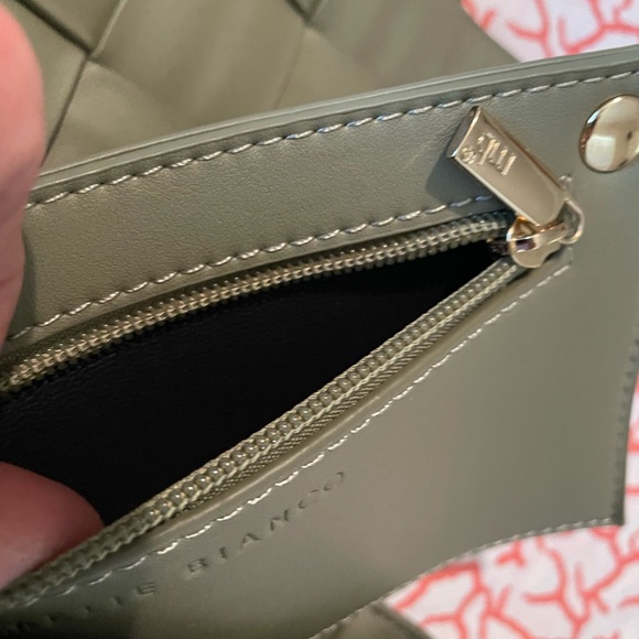 Melie Bianco purse, new w/o tag, excellent condition, pouch, smoke/pet free home - Picture 11 of 11